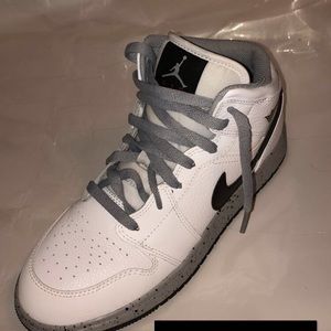 Brand new nike shoes